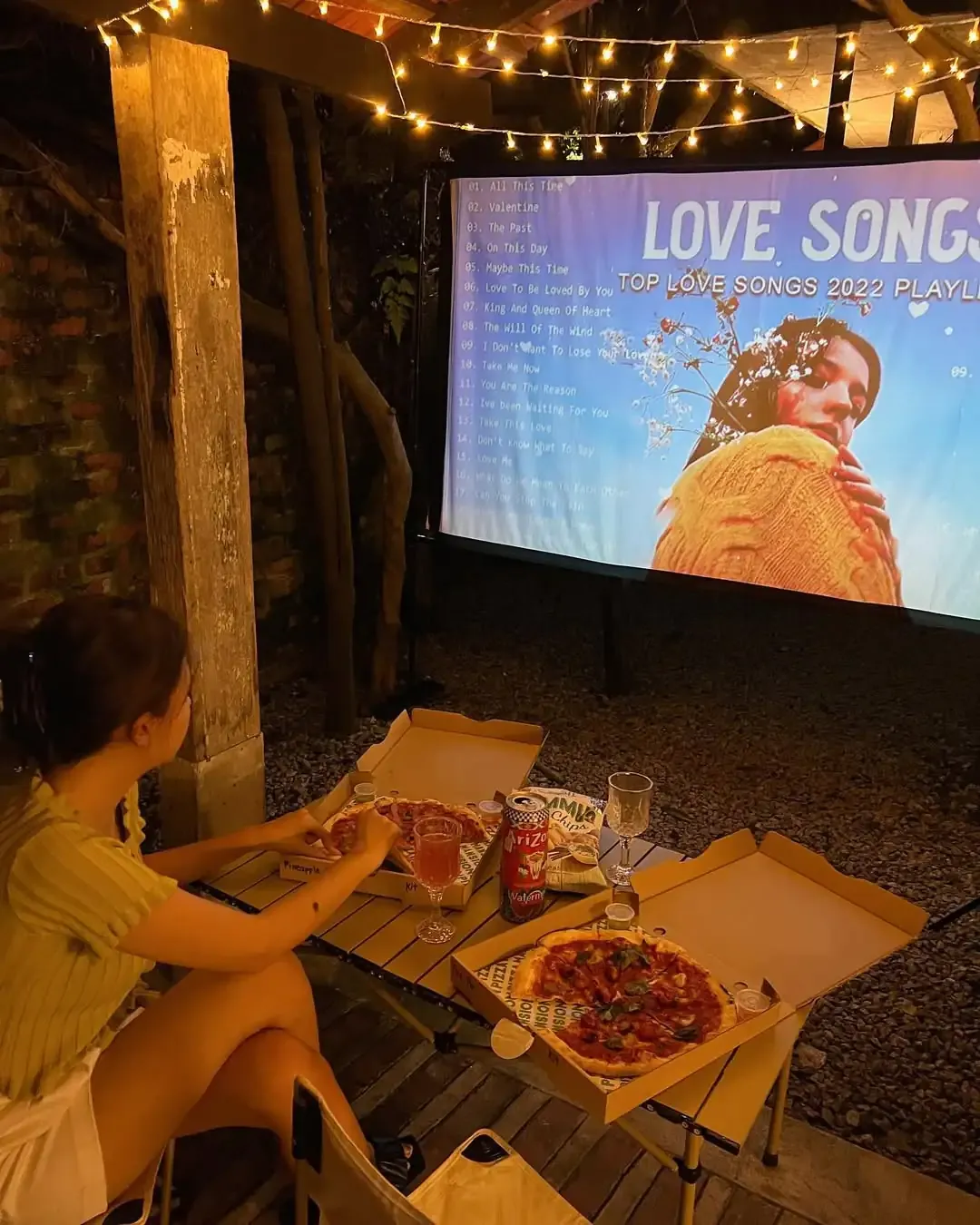 Set up a pizza-themed movie night