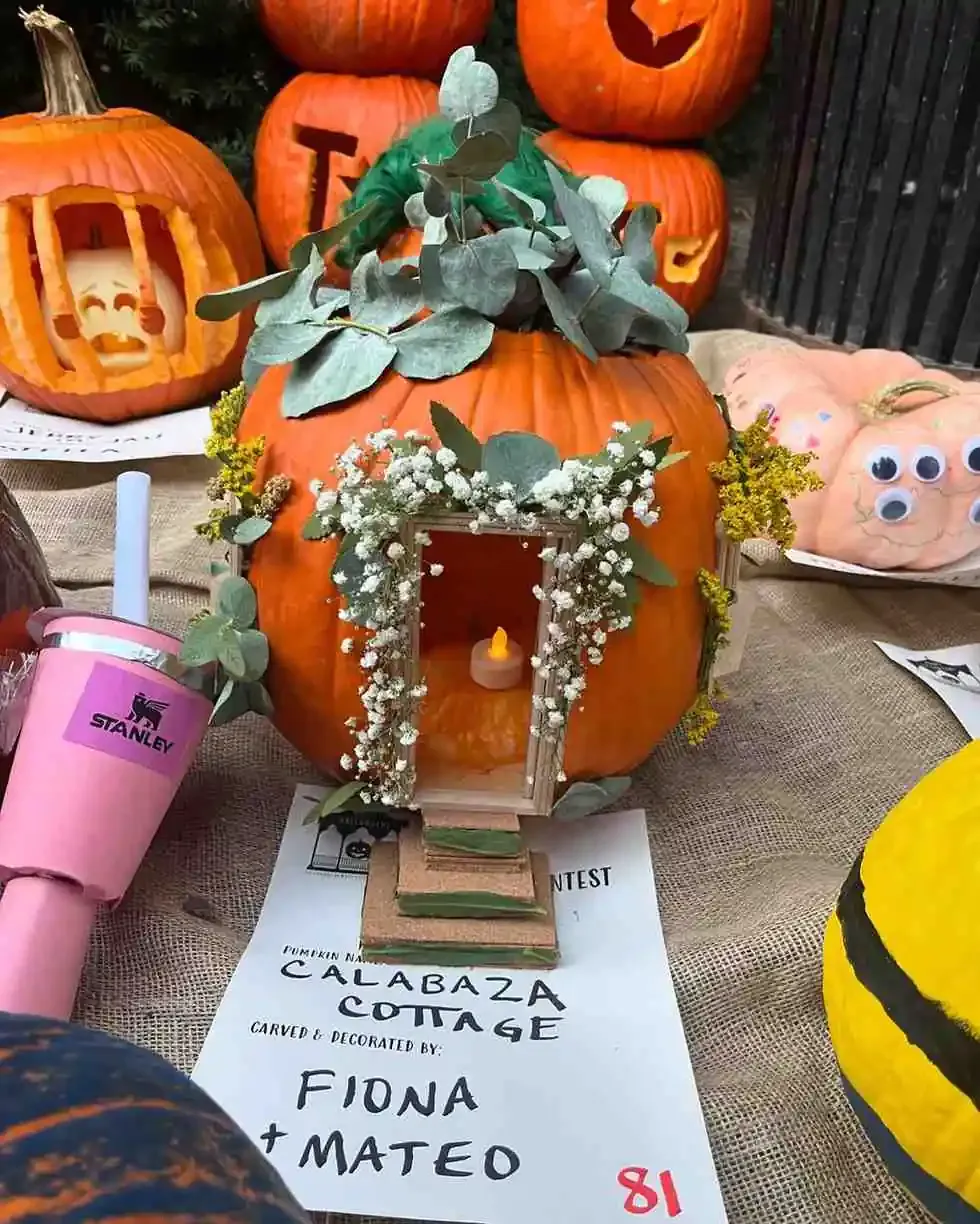 Decorate-a-Pumpkin Contest 🎨