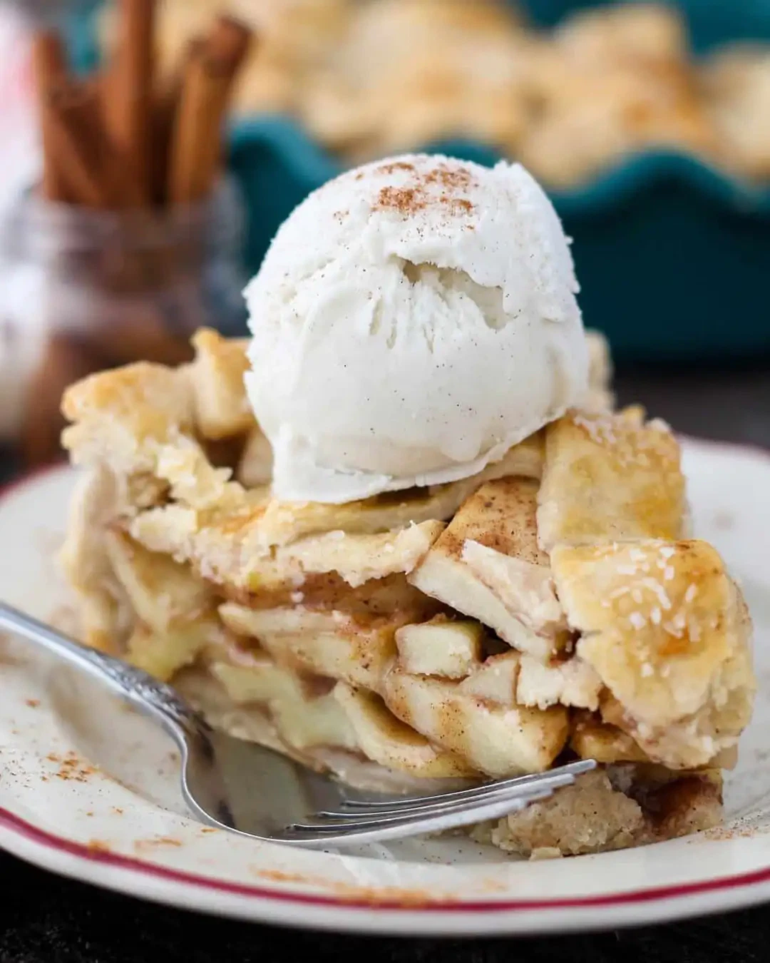 Apple Pie with Cinnamon Crust