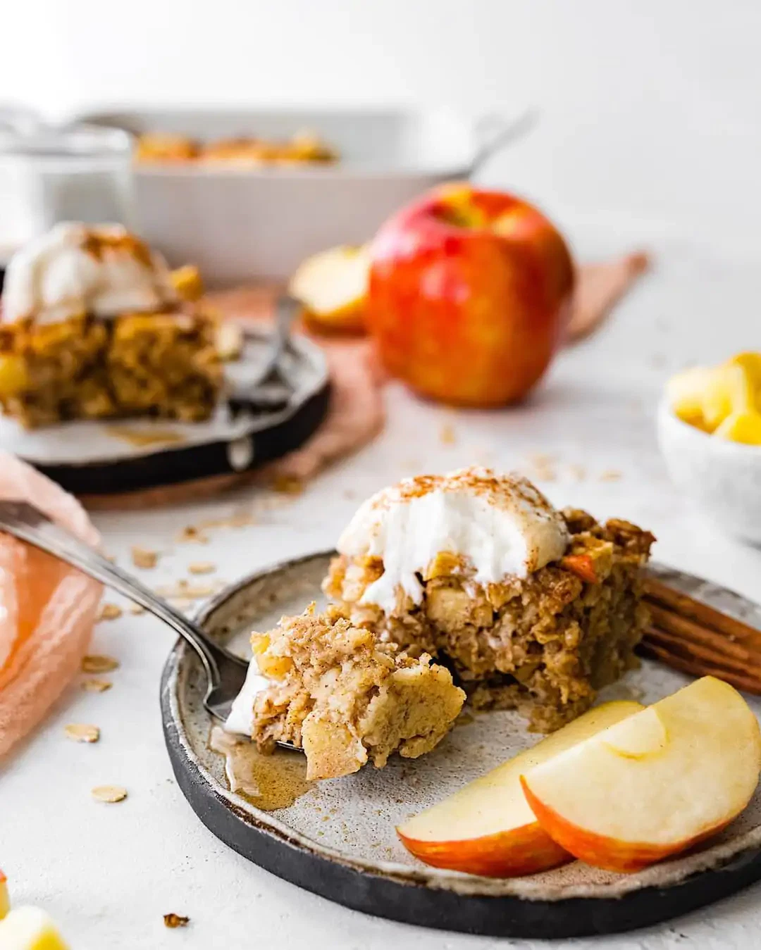 Baked Apple Cinnamon Oatmeal