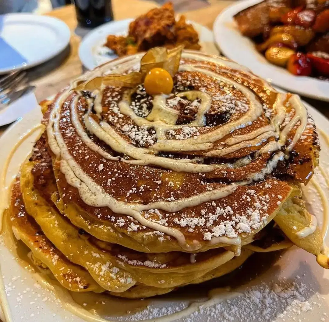 Banana Pancakes with Powdered Sugar