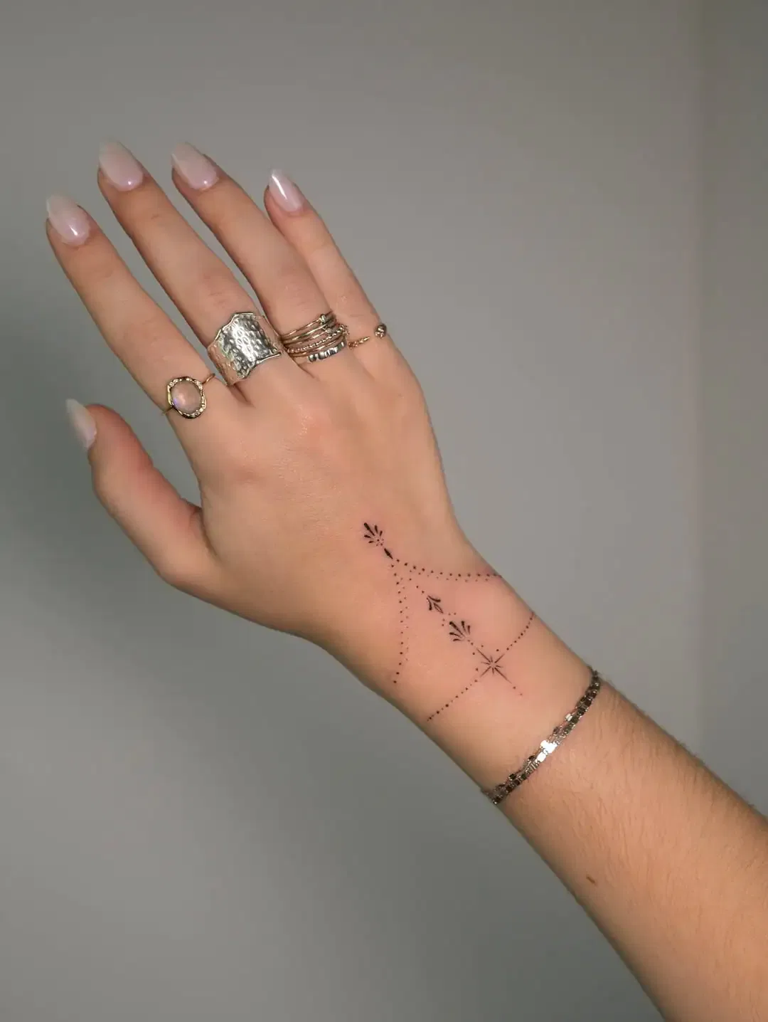 Dotted Line Bracelet tattoo