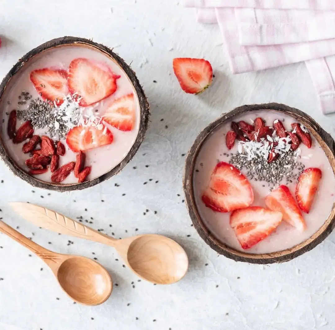 Strawberry Oats Protein Smoothie