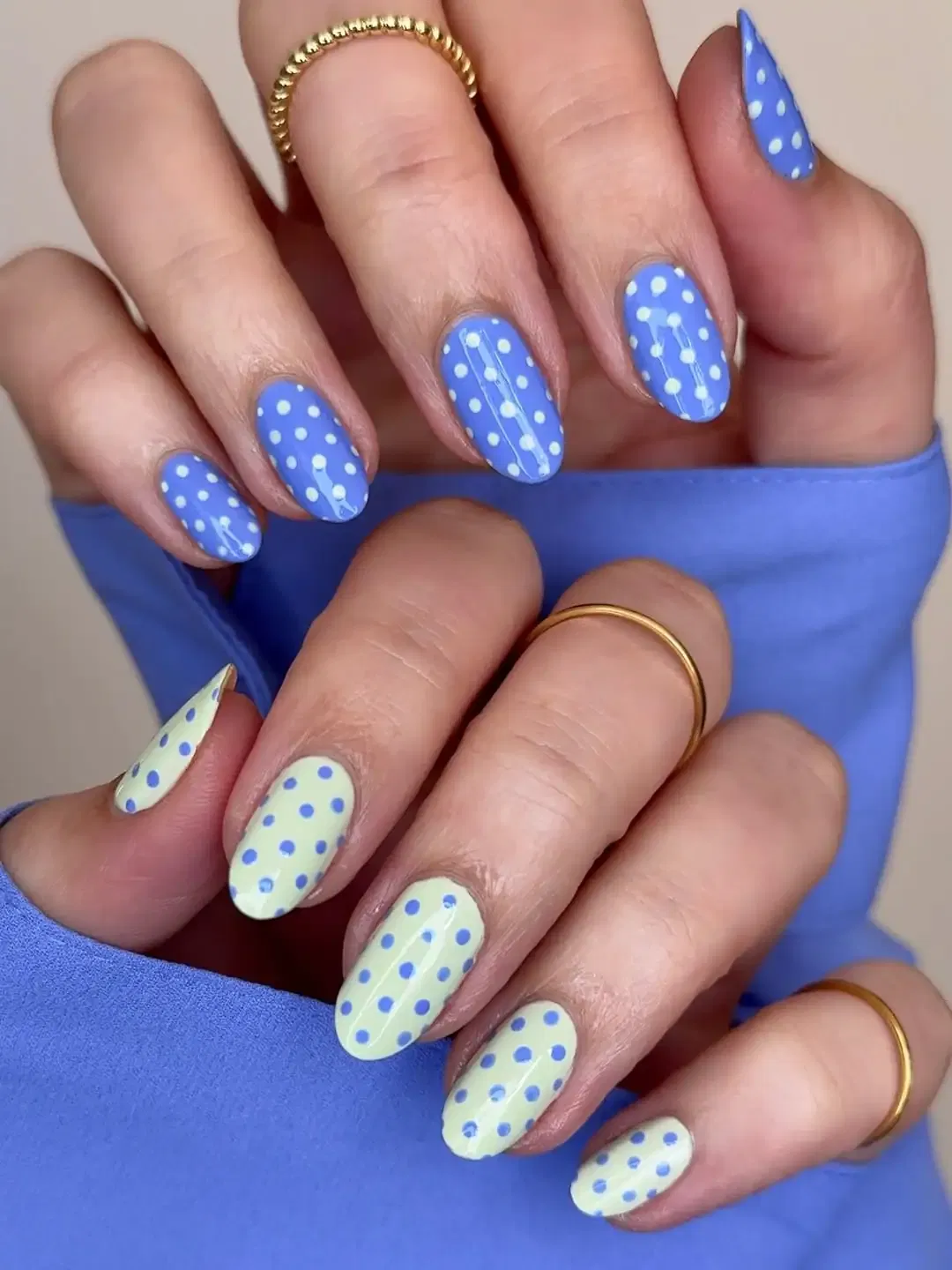 Two-Tone Dot Nails