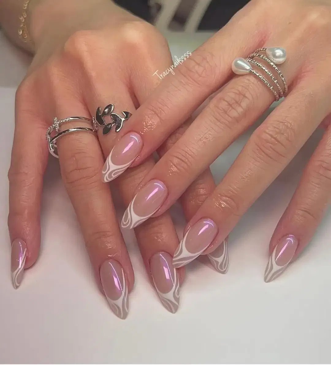 V-Shaped Chrome French