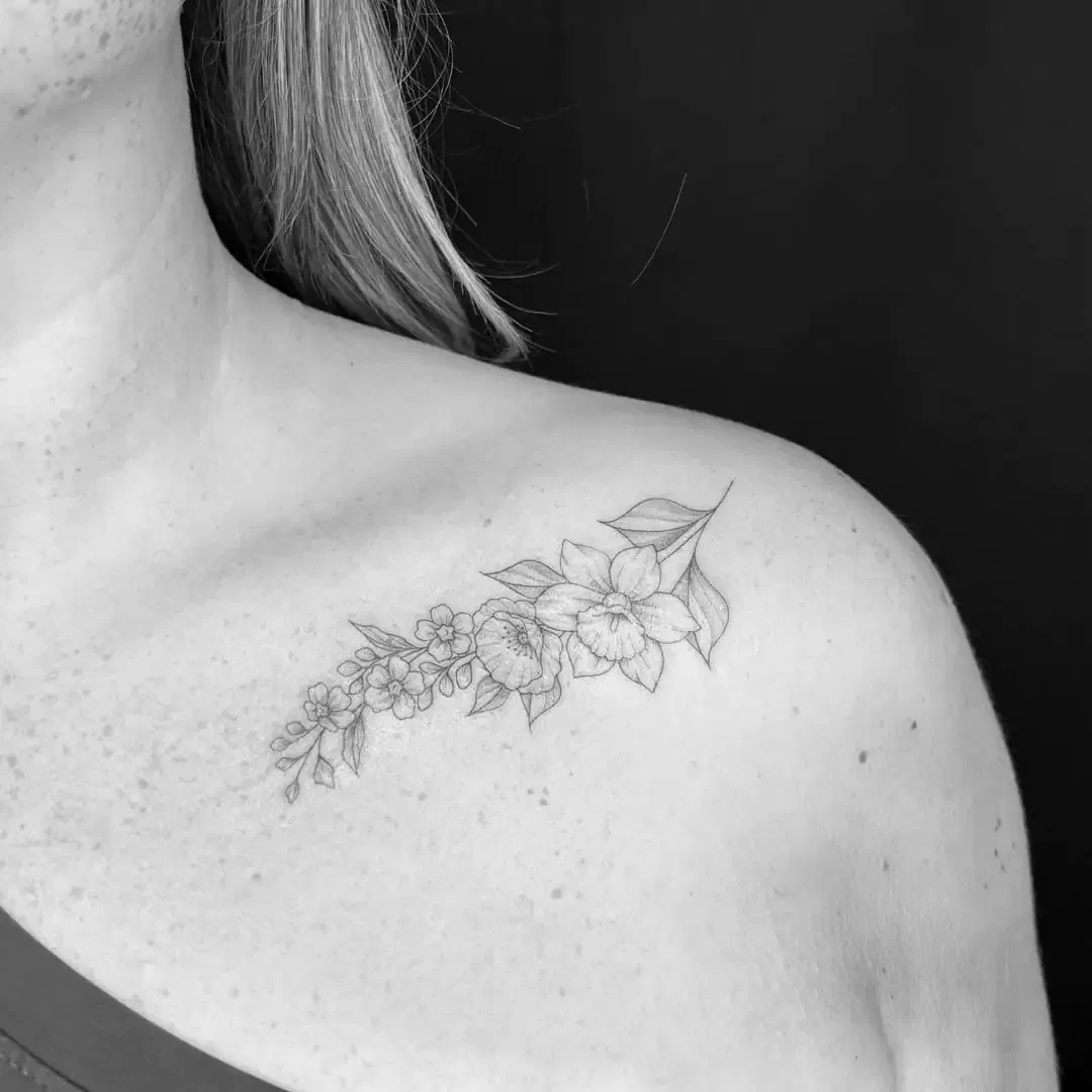 Collarbone Wrap Tattoo