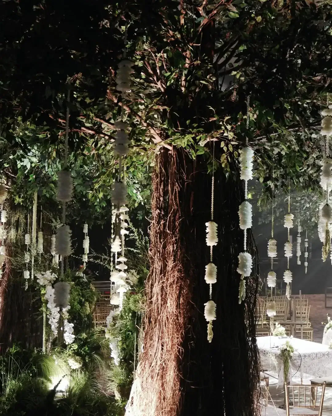 Hanging Floral Strings
